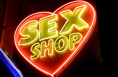 Секс шоп с эро парфюмерией в ТК в спальном районе с высокой проходимостью