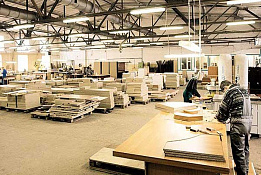 Крупное предприятие по производству мебели