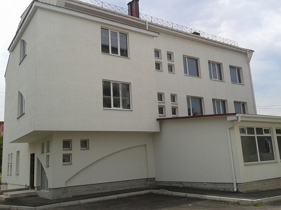 Севастополь здание 1390 кв.м. без внутренней отделки