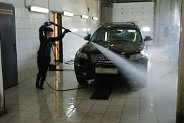 Действующая автомойка и шиномонтаж
