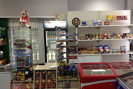 Продуктовый магазин в элитном районе