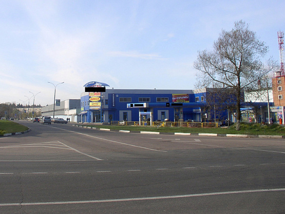 Автомобильный заправочный комплекс на Киевском шоссе
