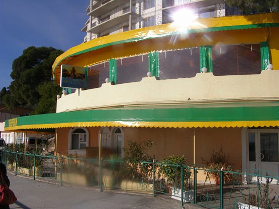 продается стационарное кафе на берегу Черного моря (Б.Ялта, Кореиз)