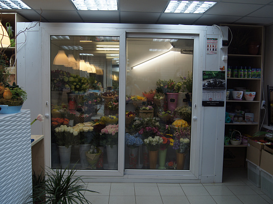 Продается магазин цветов в шаговой доступности от метро