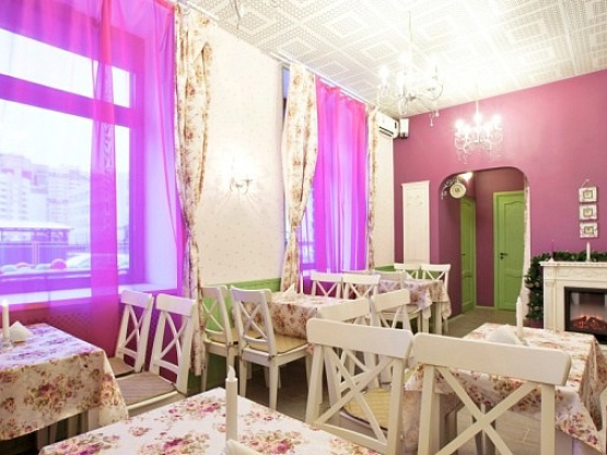 Действующее кафе с помещением в собственность в новом многоэтажном ЖК в Приморском районе Санкт-Петербурга