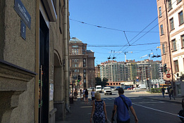 Торговое помещение (бизнес) в собственность напротив метро